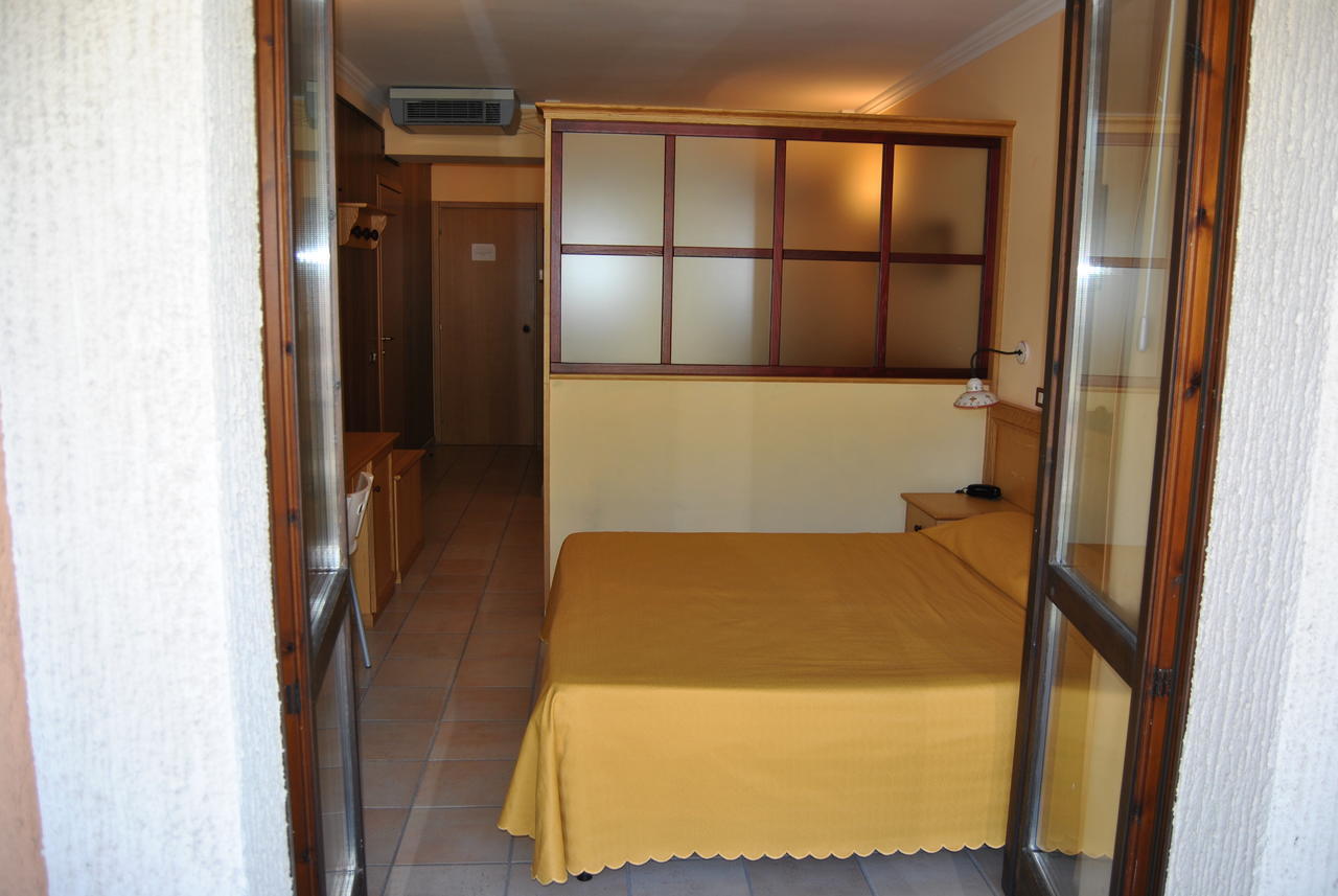 Alba Sporting Hotel Rocca di Mezzo Luaran gambar